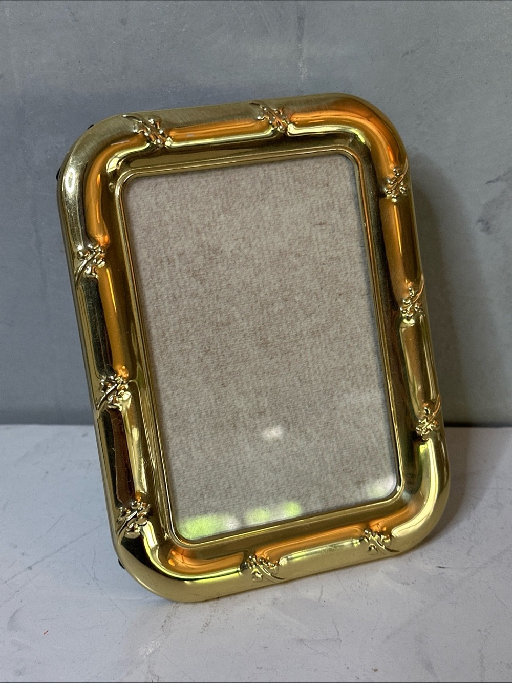 Vintage Brass Gold Tone Photo Frame Ornate 3.5”x5” MCM Art Deco Metallic Regency